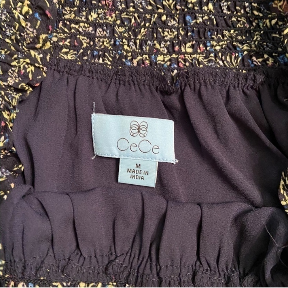 CeCe Blouse Women’s size medium pullover, off the shoulder. - Picture 3 of 9